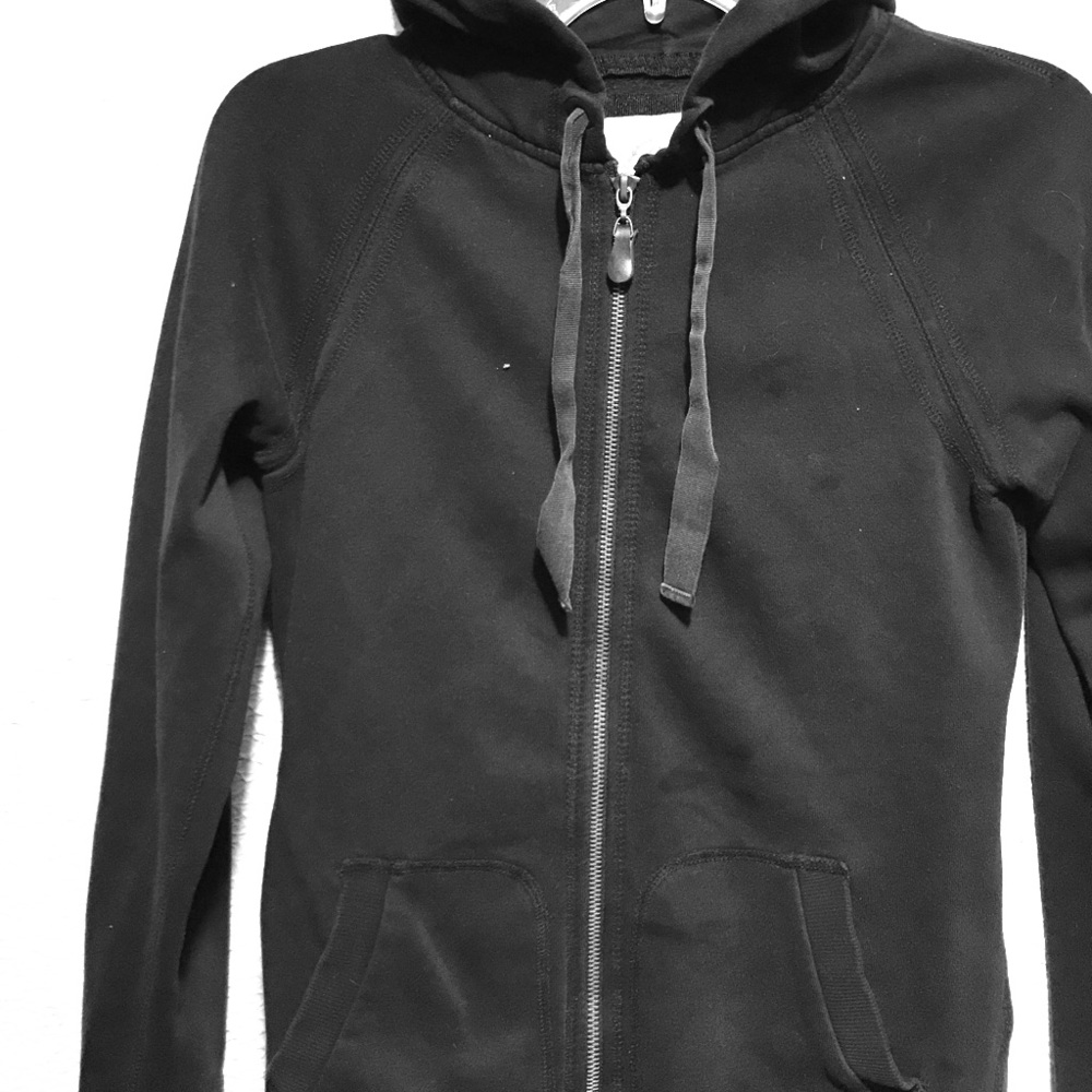 zipper hoodie